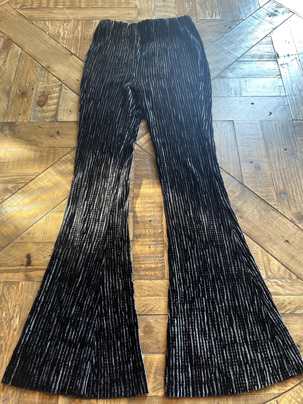 Urban Outfitters Black RibbedCrushed Velvet Flare Pants Size Sm